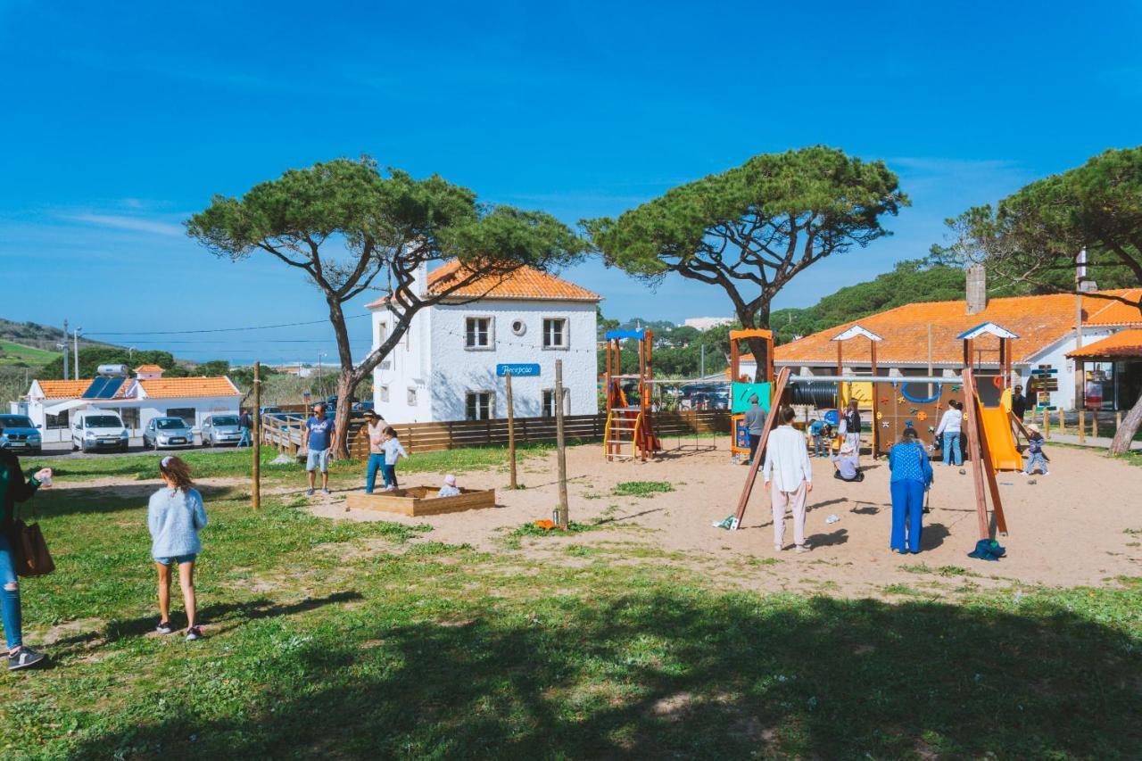 Oasis Backpackers Hostel Sintra Surf Colares Eksteriør billede