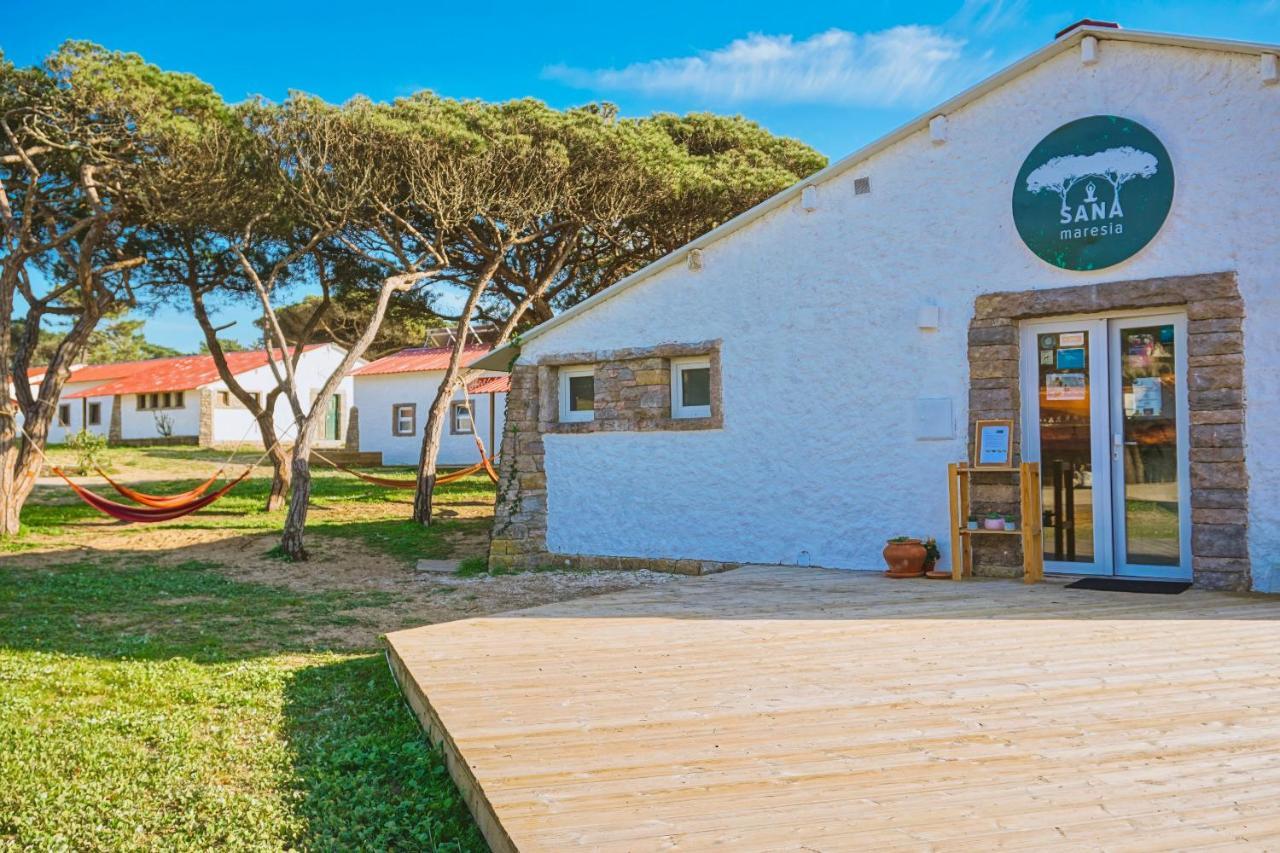 Oasis Backpackers Hostel Sintra Surf Colares Eksteriør billede